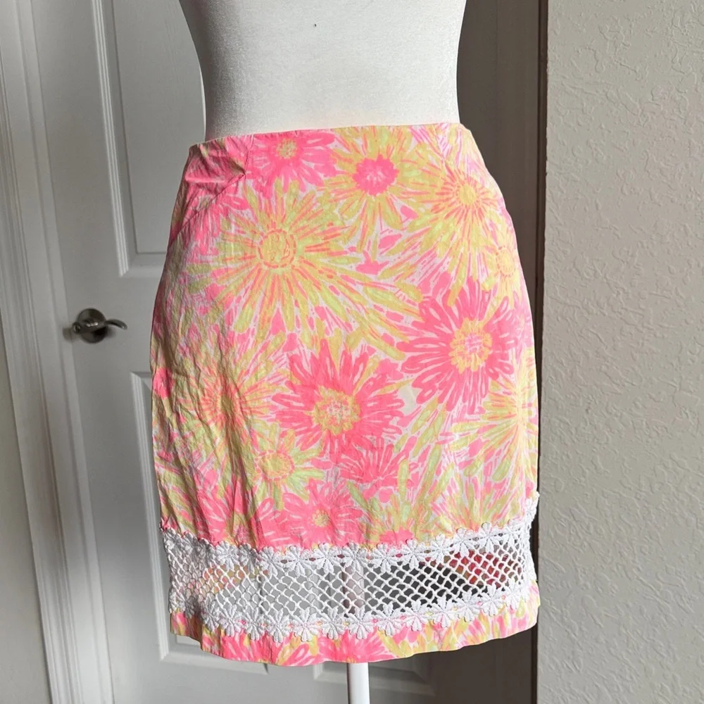 Lilly Pulitzer Pink and Yellow Floral Skirt with White Lace - Picture 1 of 12
